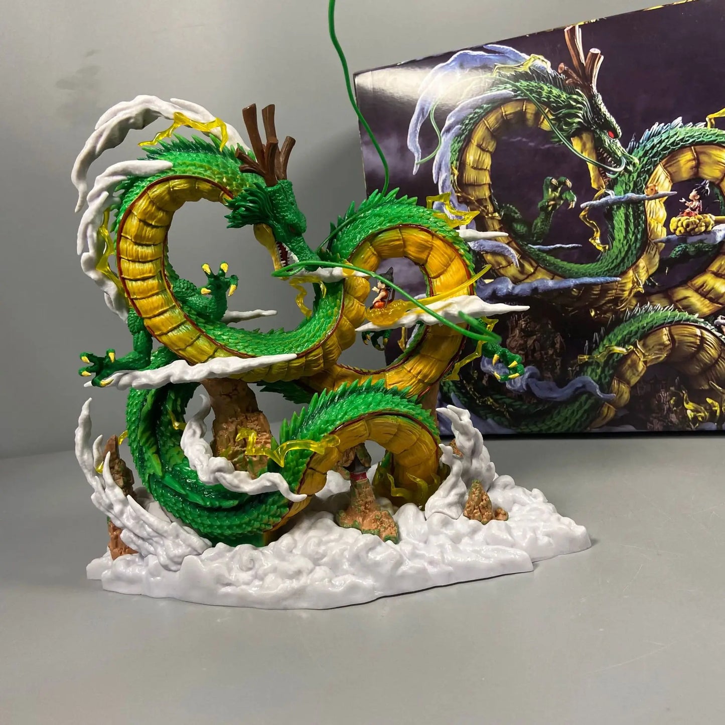 Shenron & Goku – Dragon Ball Summoning Diorama Figure (24cm)