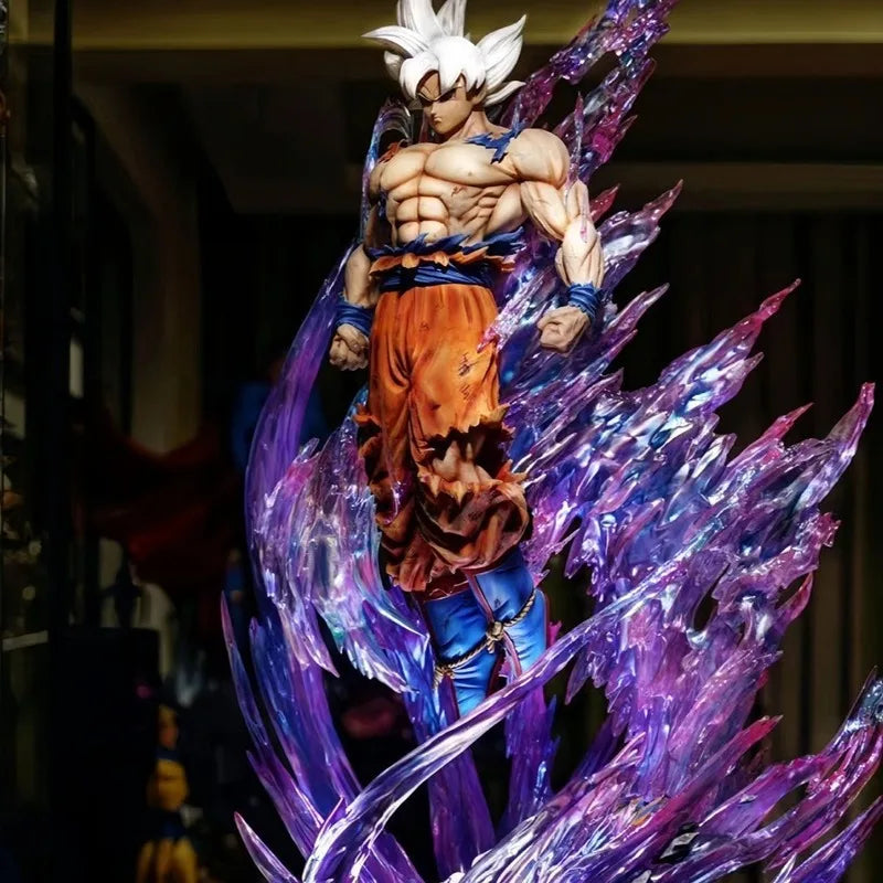 Ultra Instinct Goku LED Aura Figure – Dragon Ball Z Masterpiece
