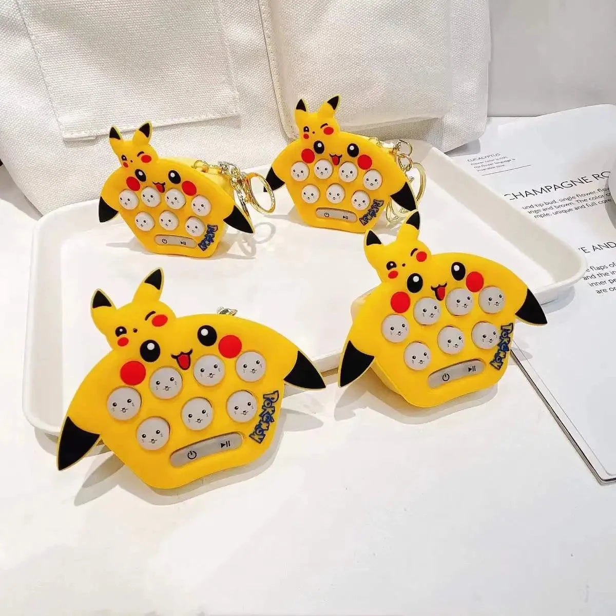 Pokemon Game Machine Keychain Pikachu - Tokyowai