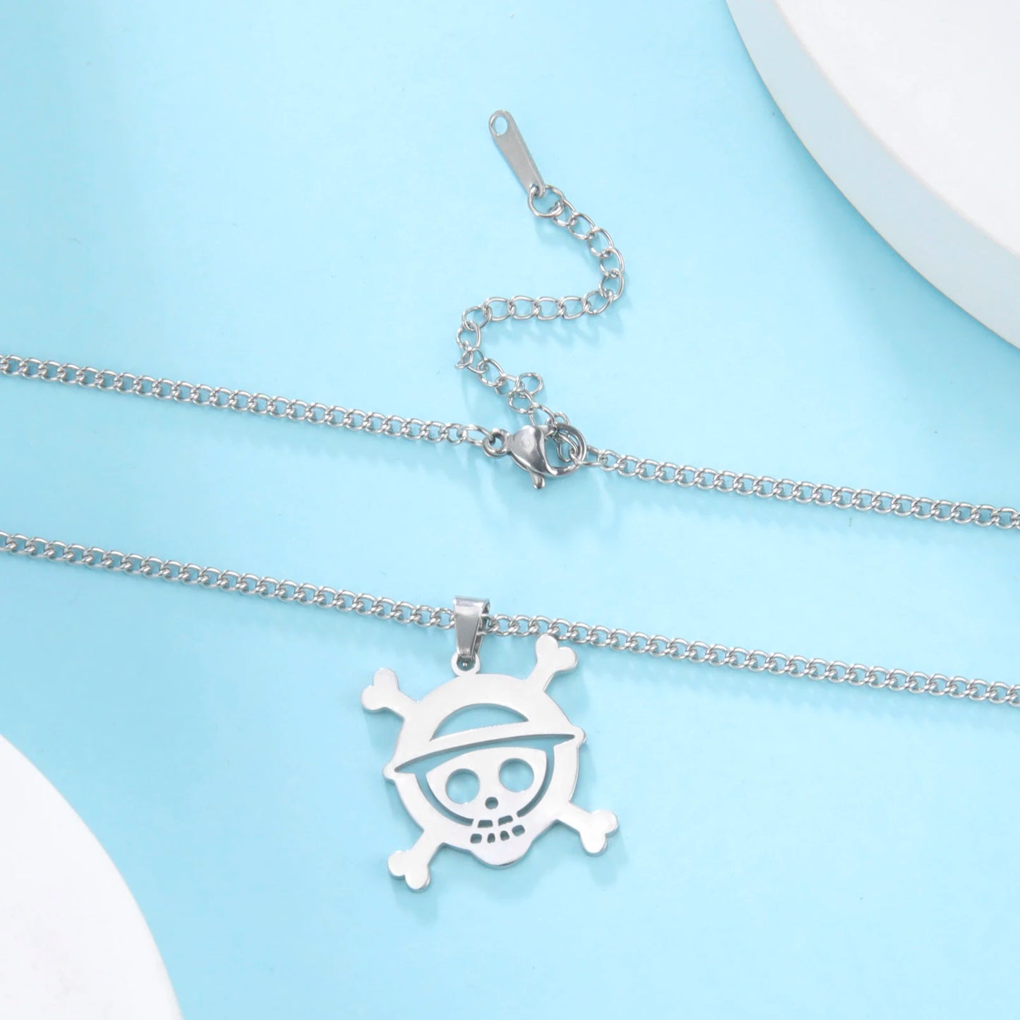 One Piece Pirate Emblem Pendant Necklace – Gold & Silver Stainless Steel